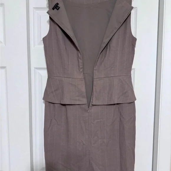 Ann Taylor Taupe Plaid Peplum Dress - Size 12 - Picture 9 of 11